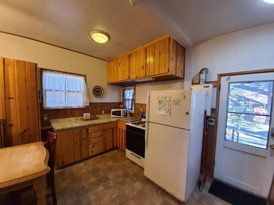 Green Cabin In Big Bear Lake 3 Bdr Pets Friendly Big Bear City Bagian luar foto