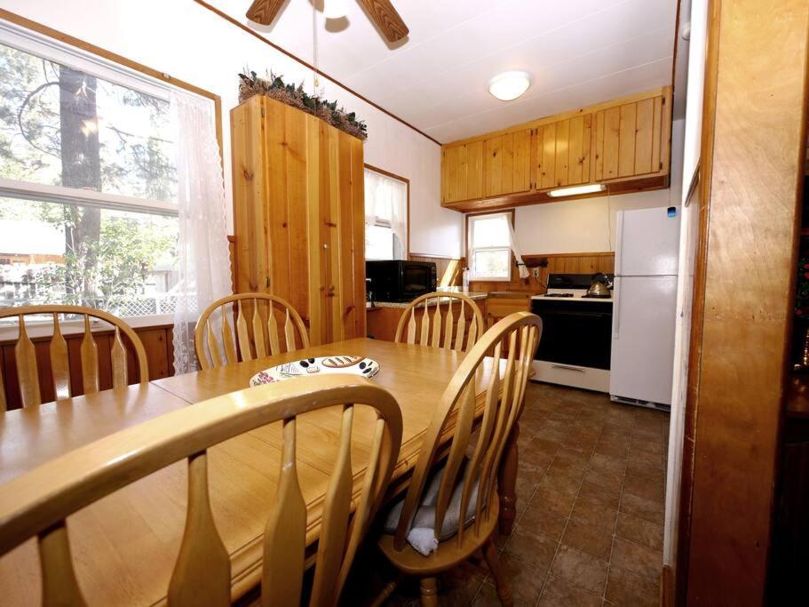 Green Cabin In Big Bear Lake 3 Bdr Pets Friendly Big Bear City Bagian luar foto